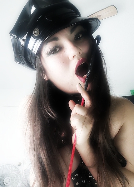 Performer AnnDromeda Photo 3