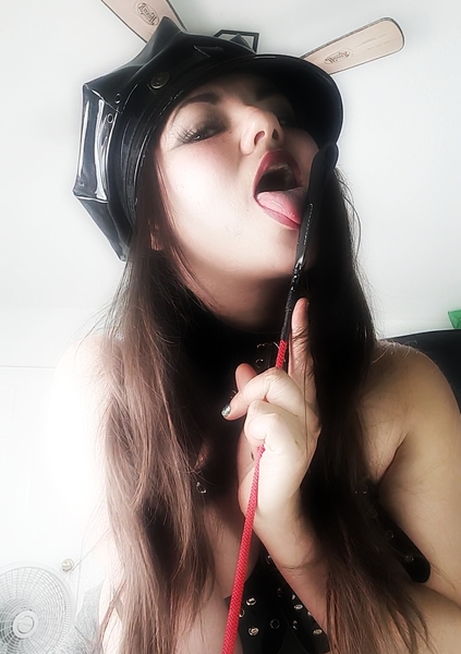 Performer AnnDromeda Photo 4