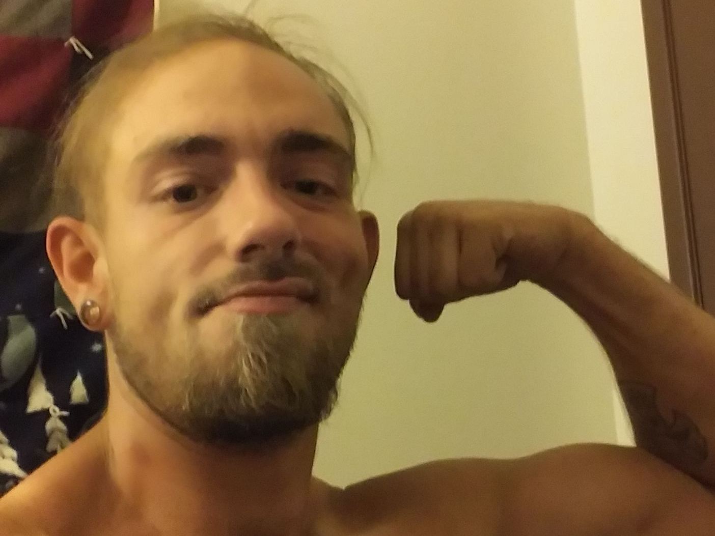 Profilbilde av BigSkitzo6913 webkamera modell