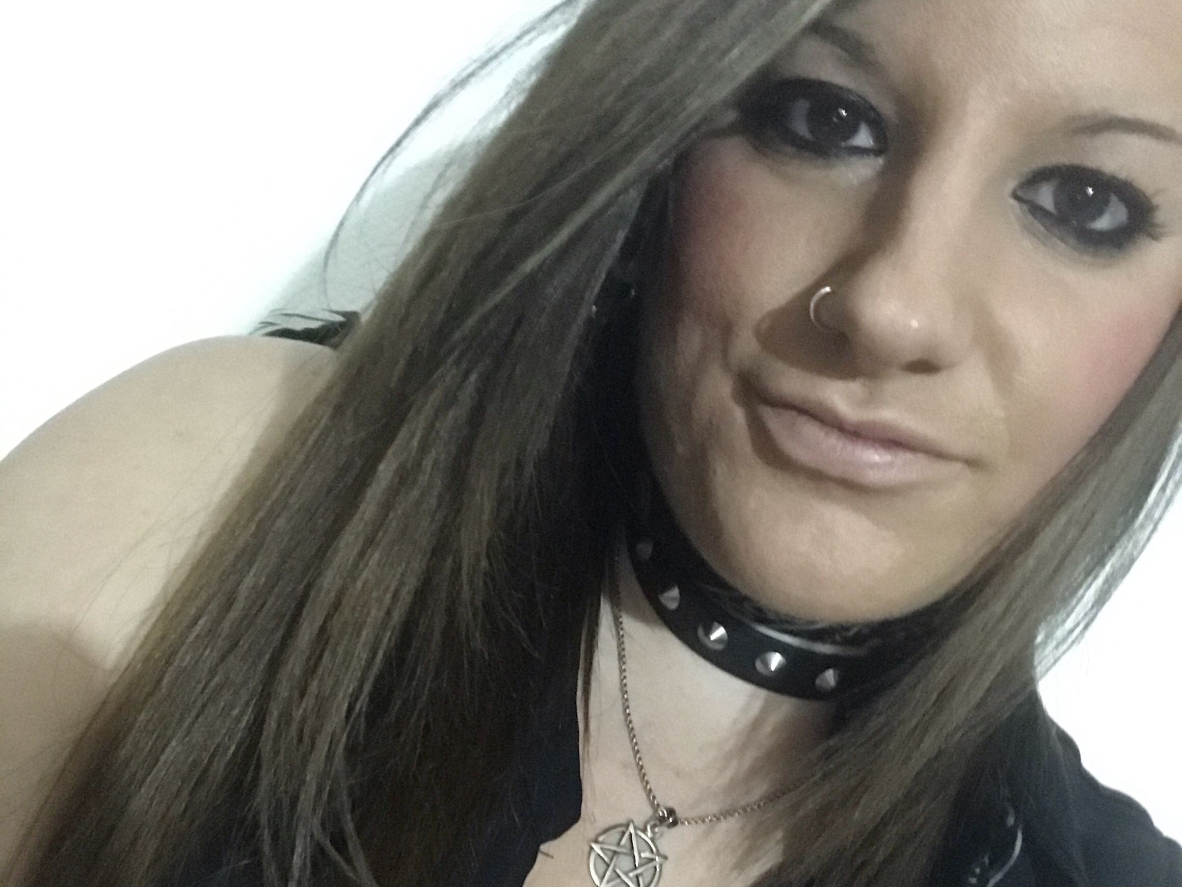 Piercingirl cam model profile picture 