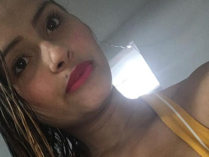 Image de profil du modèle de webcam catalinaalvarez