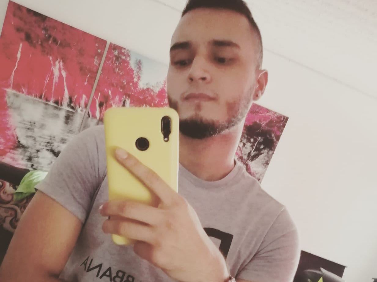 energeticchotboy cam model profile picture 