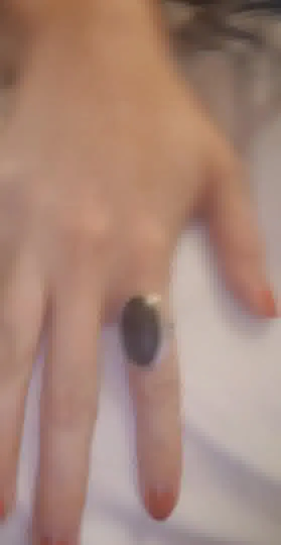 Interprète Moongoddess Vidéo 2