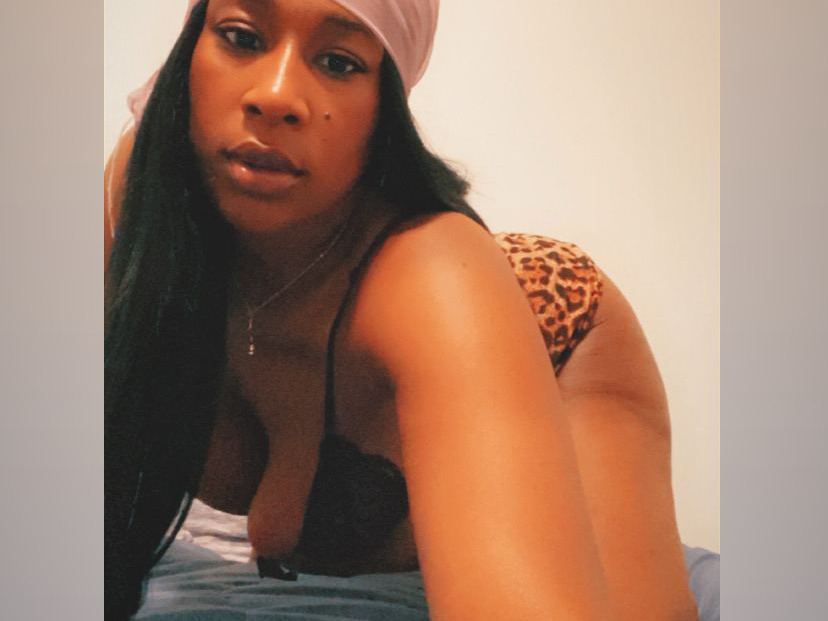 Imagen de perfil de modelo de cámara web de K_For_Karma