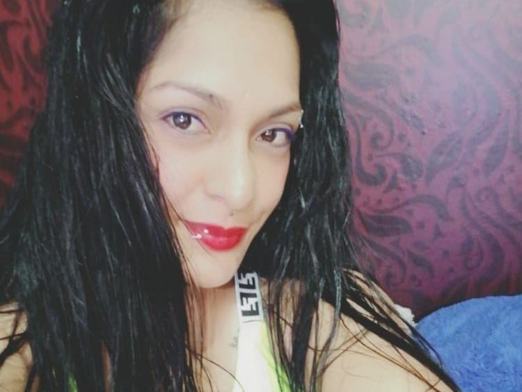 Image de profil du modèle de webcam amazonqueenstar