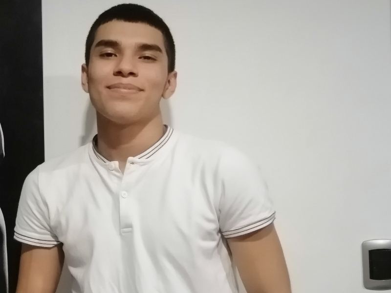 Image de profil du modèle de webcam Andrwlife