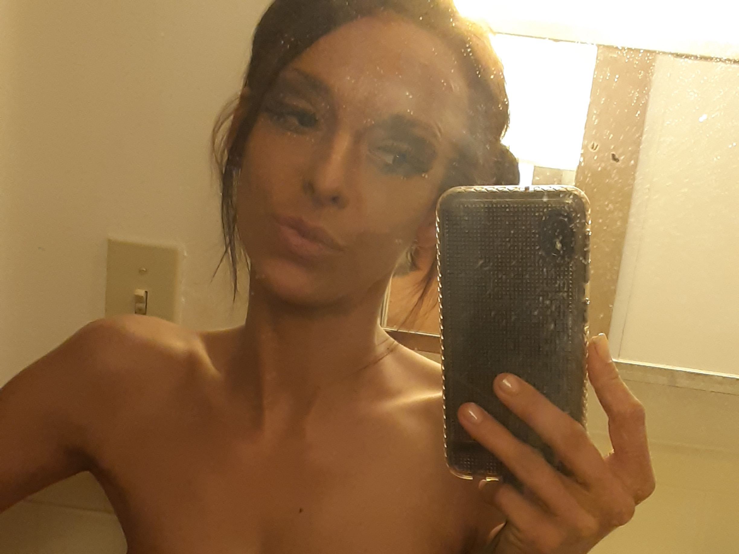 Image de profil du modèle de webcam rennawild77