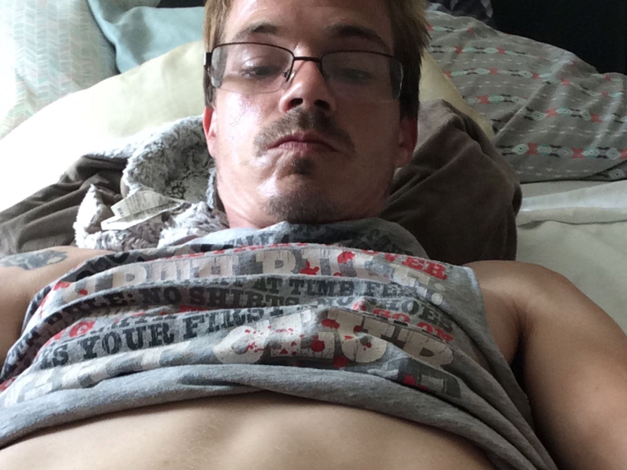 Imagen de perfil de modelo de cámara web de Johnnyboyy86