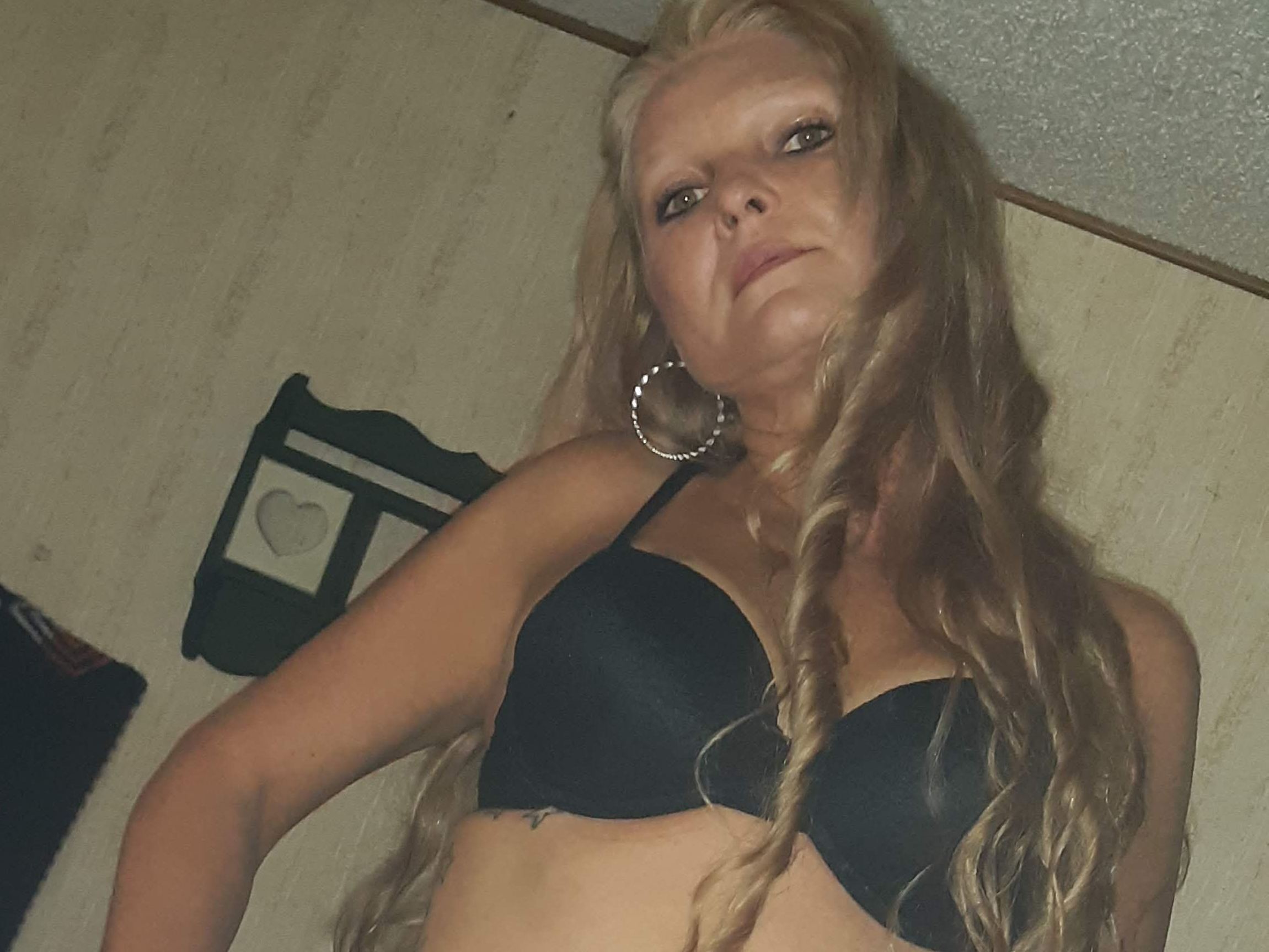 Emerald75 profilbild på webbkameramodell 