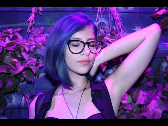 alice_moonn profielfoto van cam model 