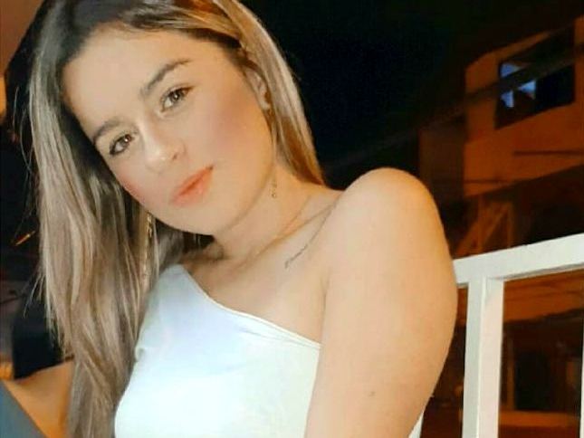 Profilbilde av Zara_Conor21 webkamera modell