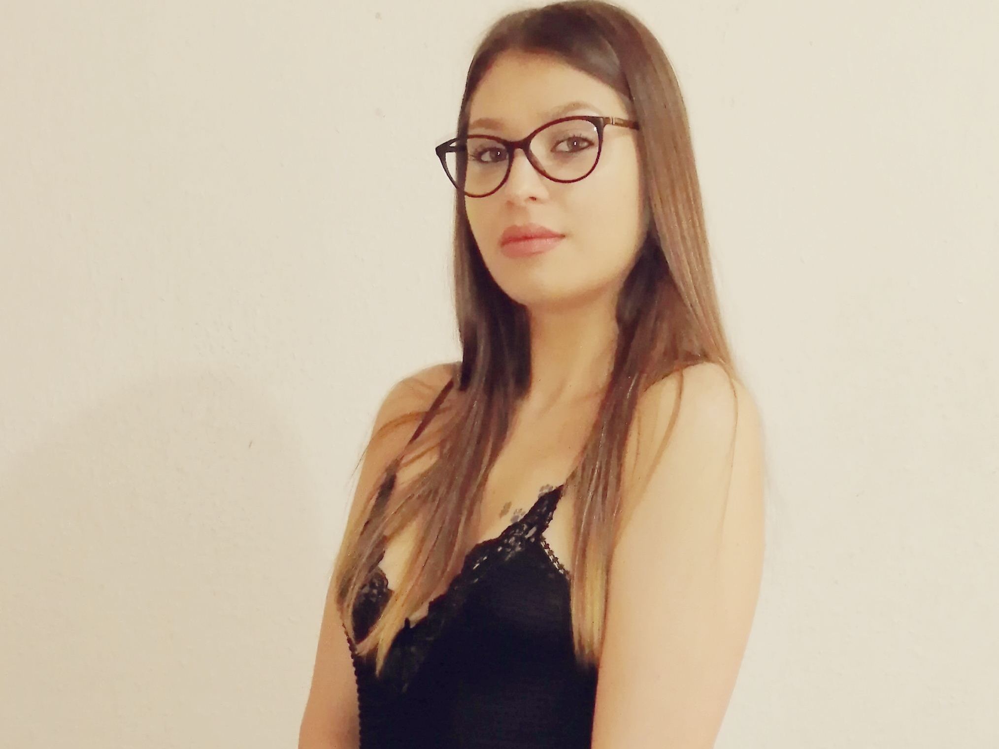 Imagen de perfil de modelo de cámara web de JESSIYCAx
