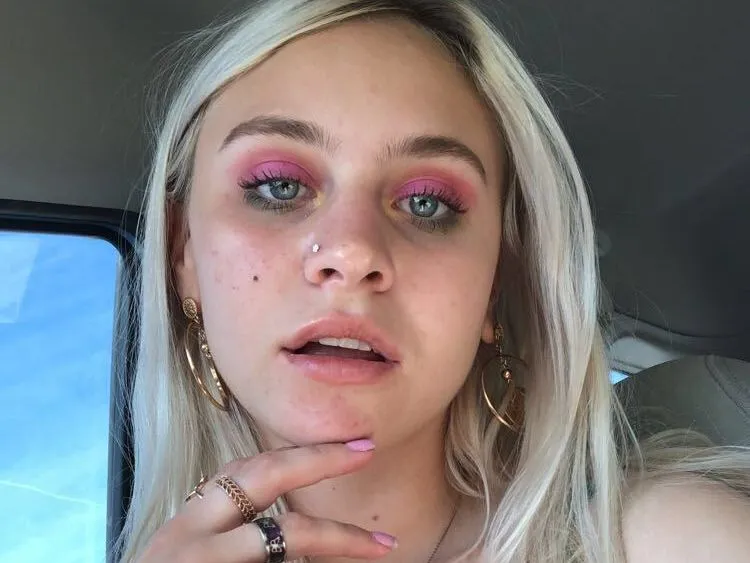 Profilbilde av kittysplaypen18 webkamera modell