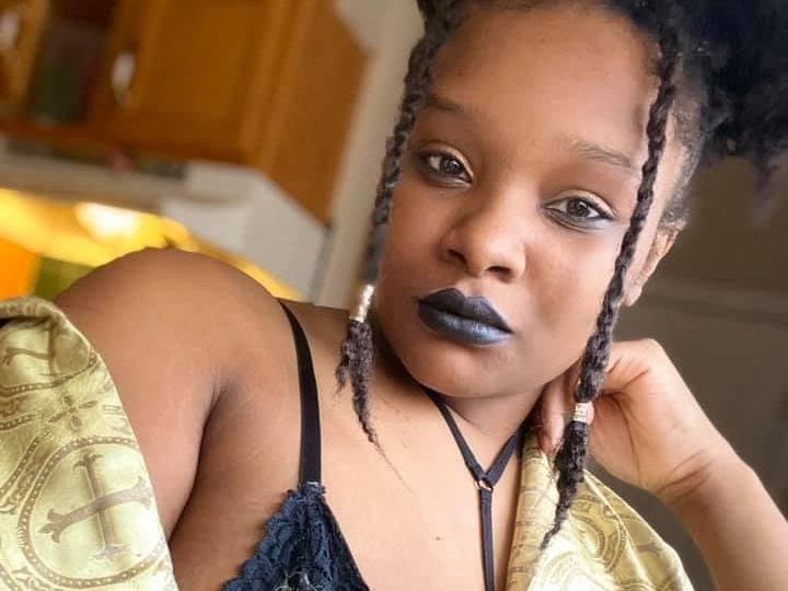 Erickajune profielfoto van cam model 
