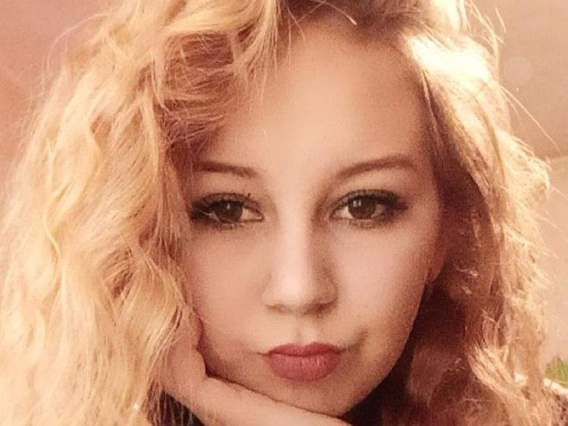 Image de profil du modèle de webcam CarolineDias