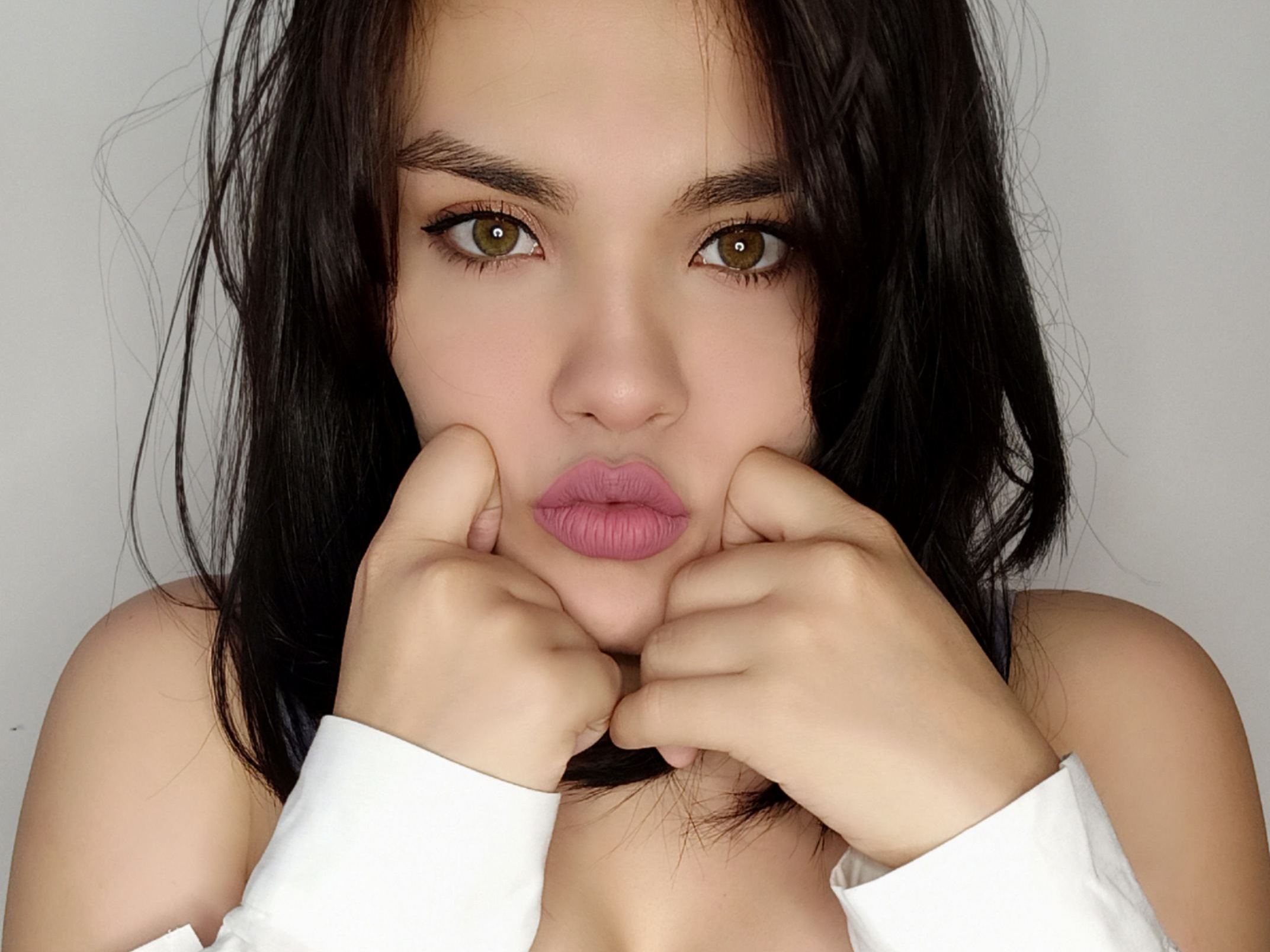 Mila_Anderson Profilbild des Cam-Modells 