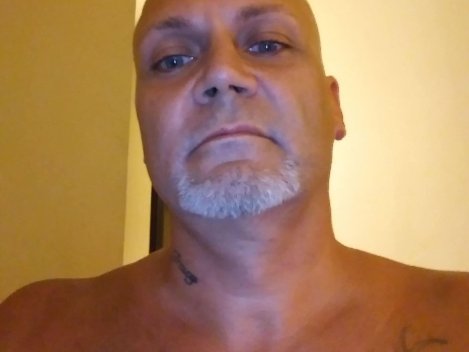 Image de profil du modèle de webcam Monstrancesacock