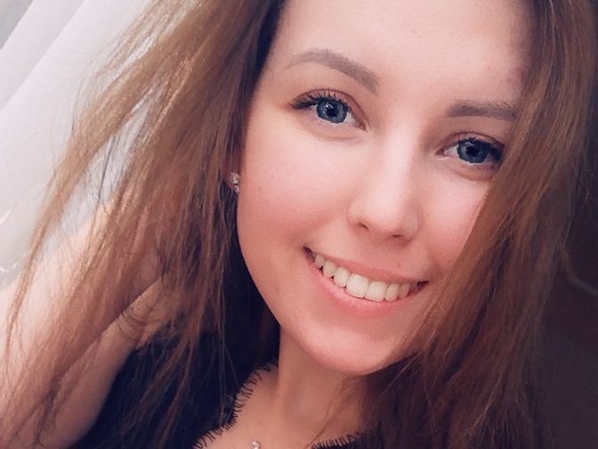 marie_ariana Profilbild des Cam-Modells 