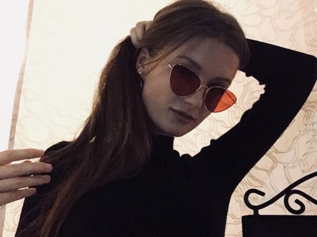 Ariniya Profilbild des Cam-Modells 