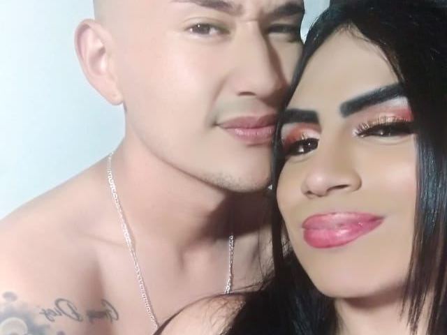 Profilbilde av MaxAndAshleyHotTs webkamera modell