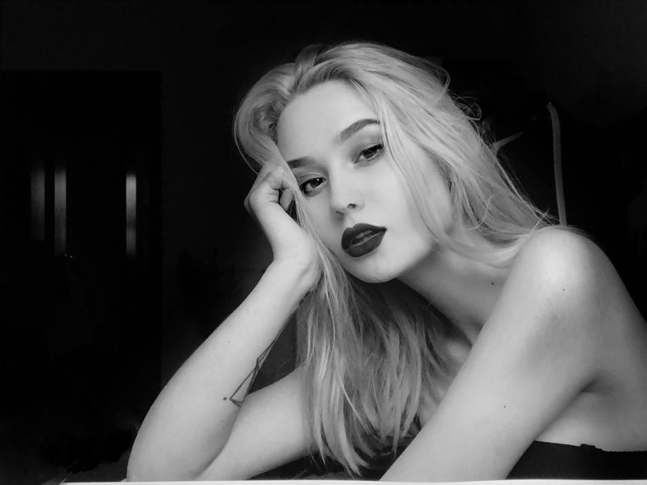 Image de profil du modèle de webcam Maryanna_Rich