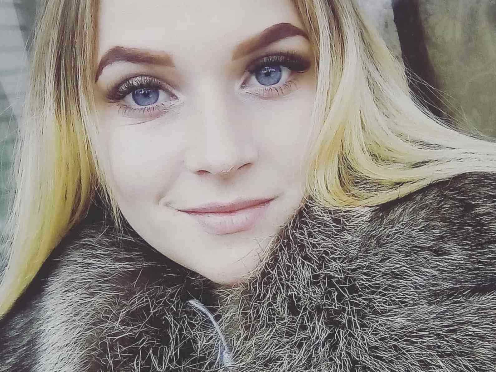 Foto de perfil de modelo de webcam de Blonde_Lily 