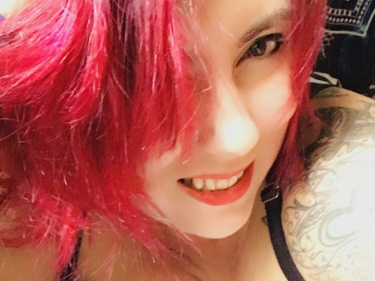 AmmoraLove profilbild på webbkameramodell 