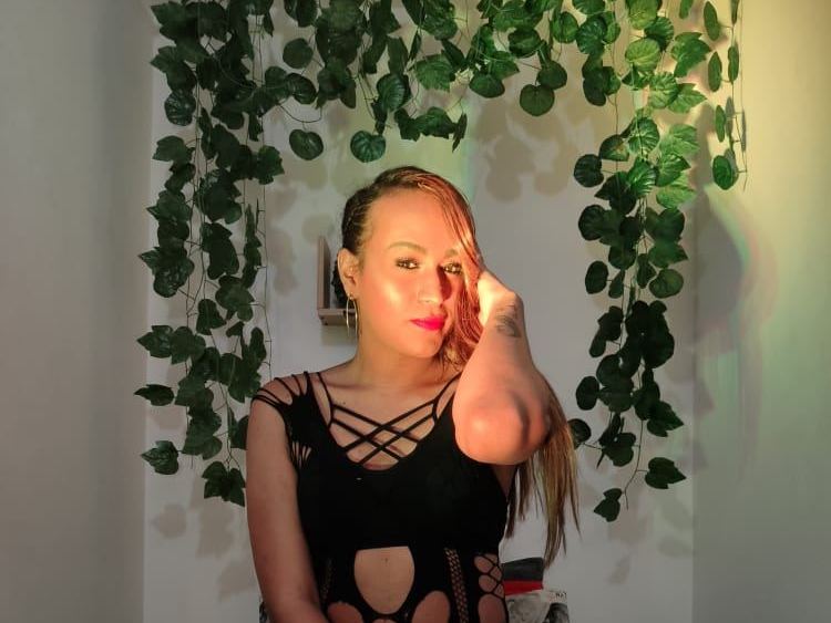 Foto de perfil de modelo de webcam de Kassandra_Stone 