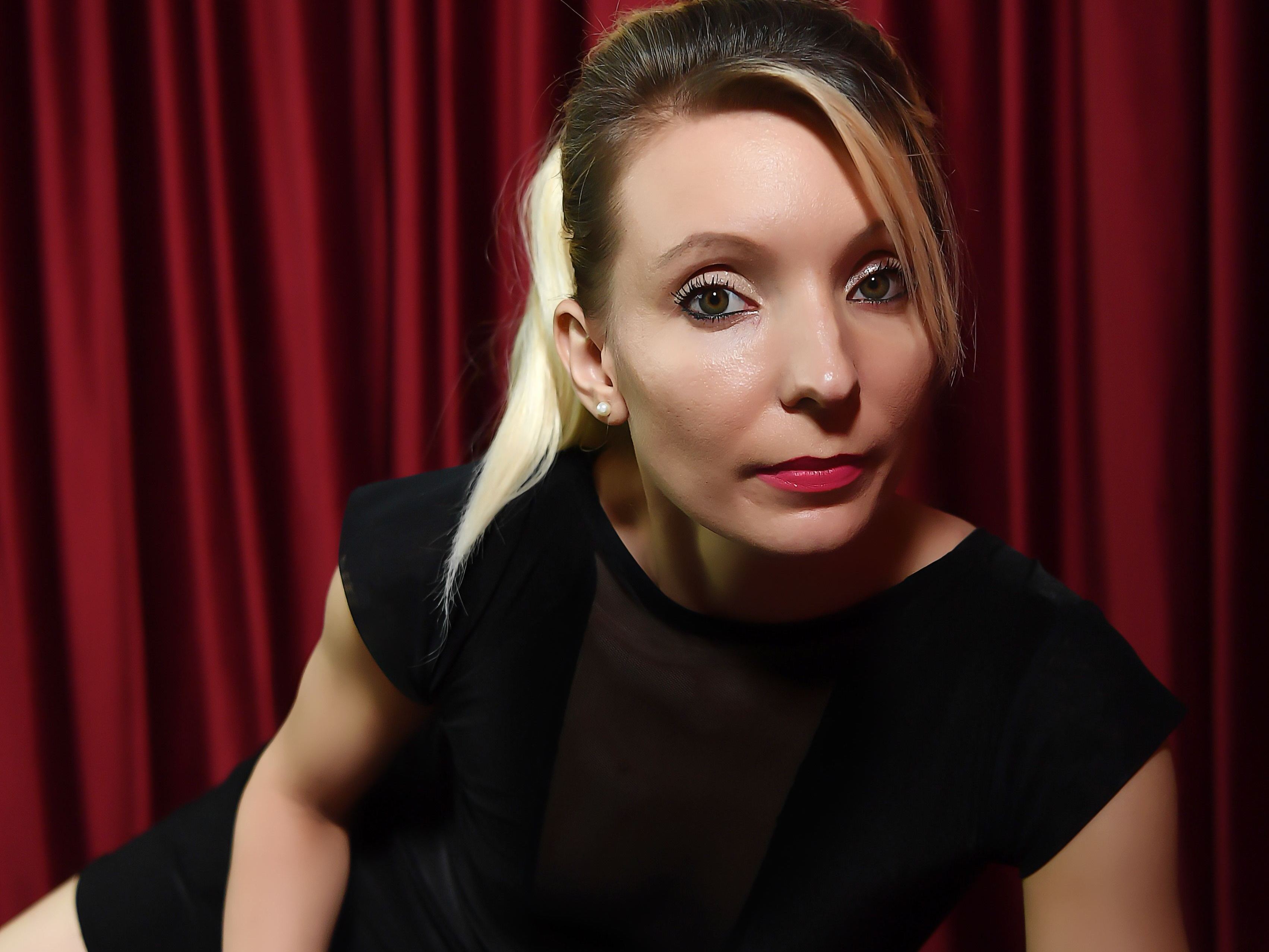FreyaAndrews profielfoto van cam model 