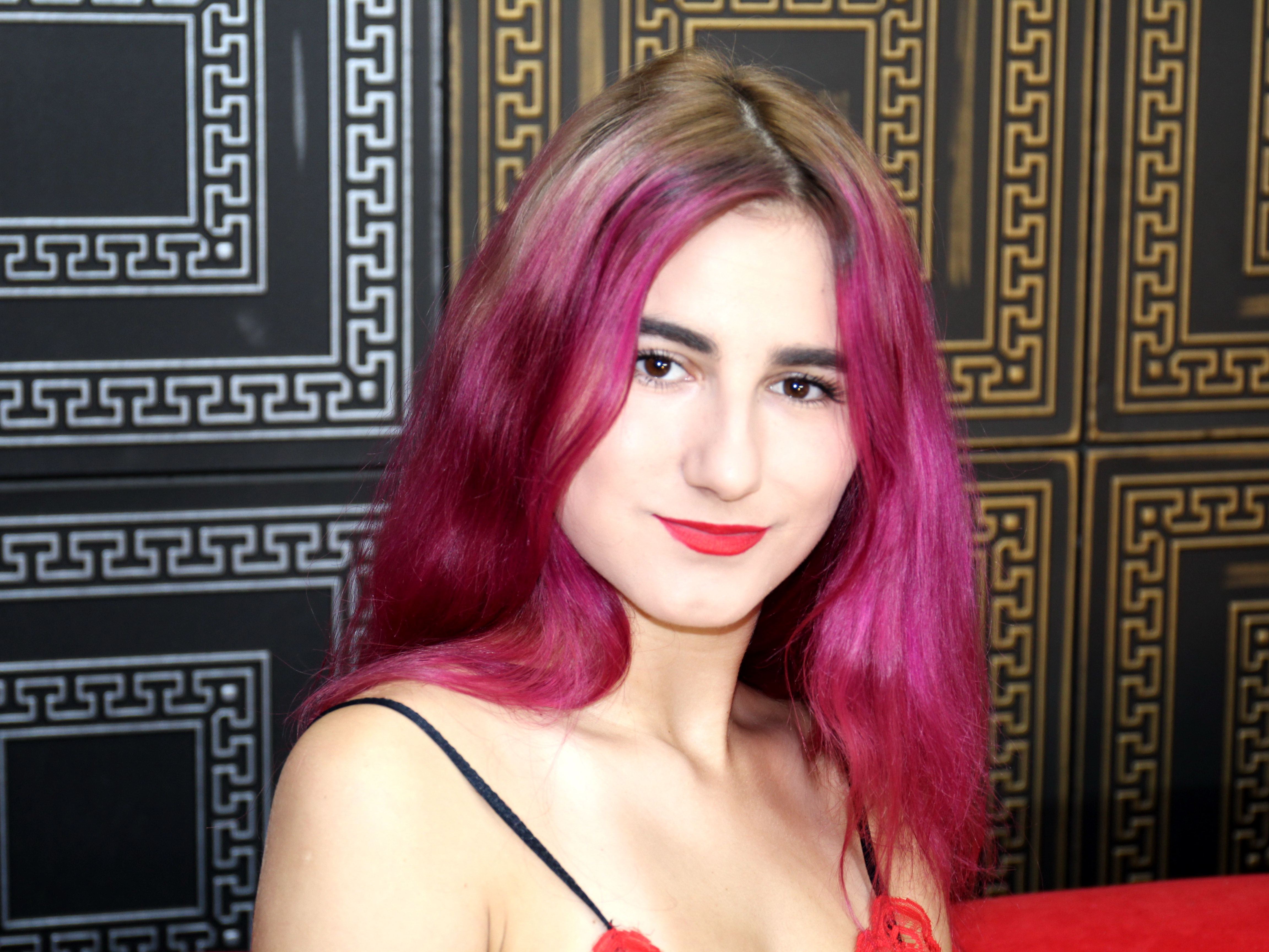 Imagen de perfil de modelo de cámara web de IvyLanes