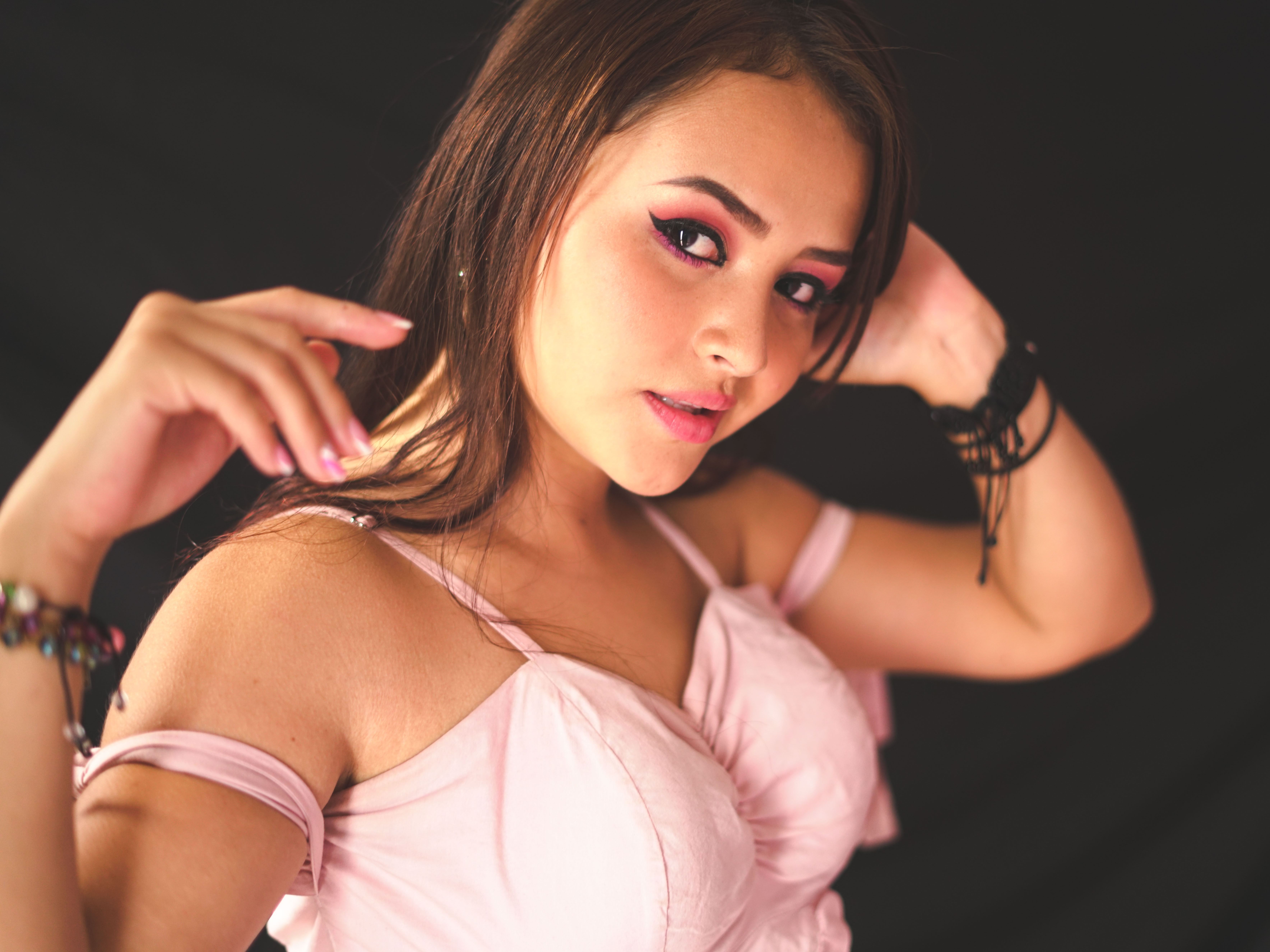 Image de profil du modèle de webcam YvonneCampbell