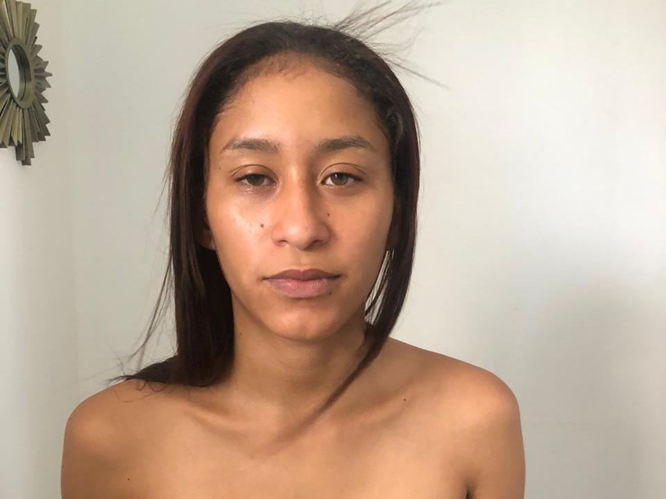 Image de profil du modèle de webcam holly02