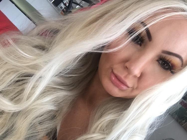 BlondeBarbieXo Profilbild des Cam-Modells 