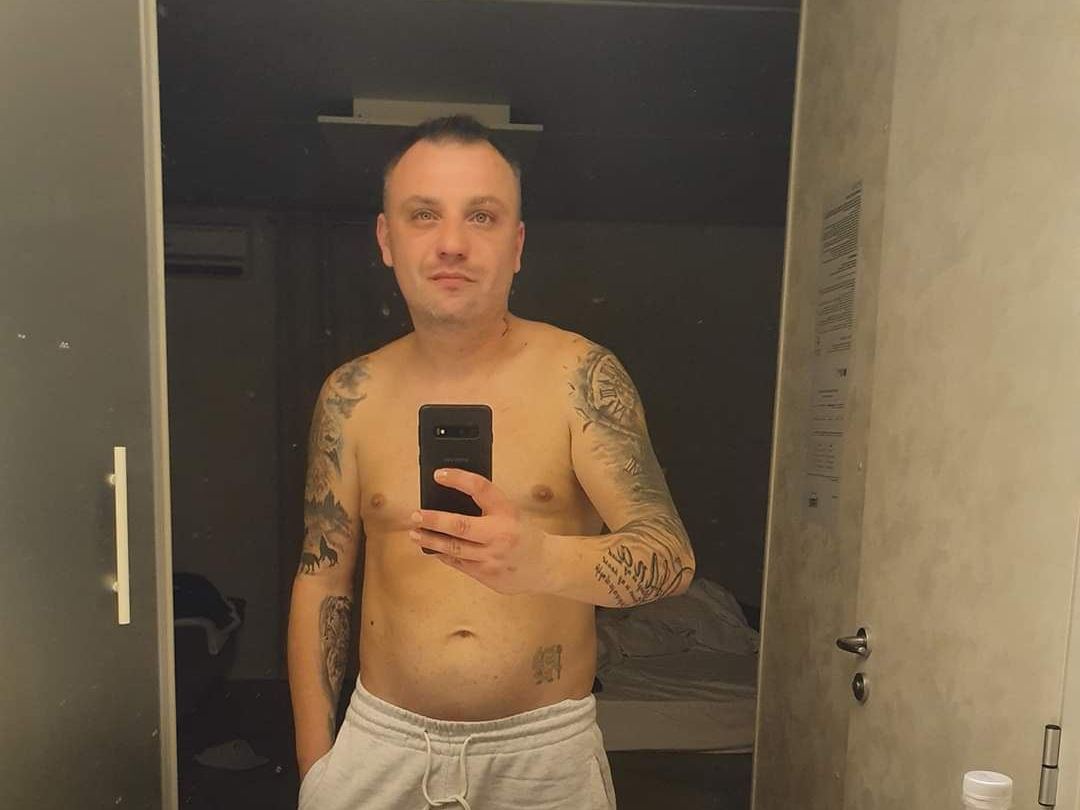 Imagen de perfil de modelo de cámara web de Alexguy