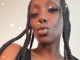 Foto de perfil de modelo de webcam de Konceited