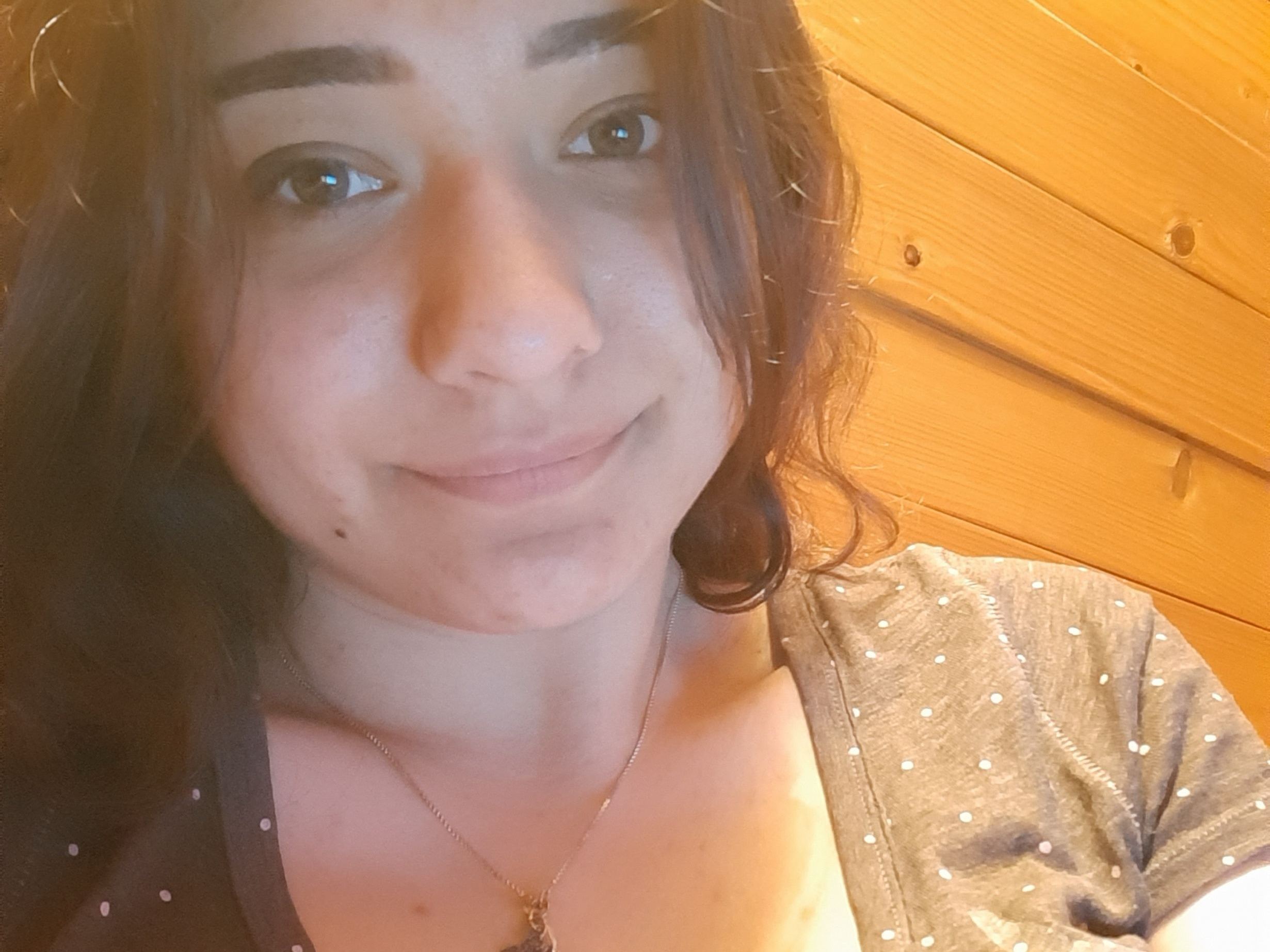 Image de profil du modèle de webcam Lora_Allegro