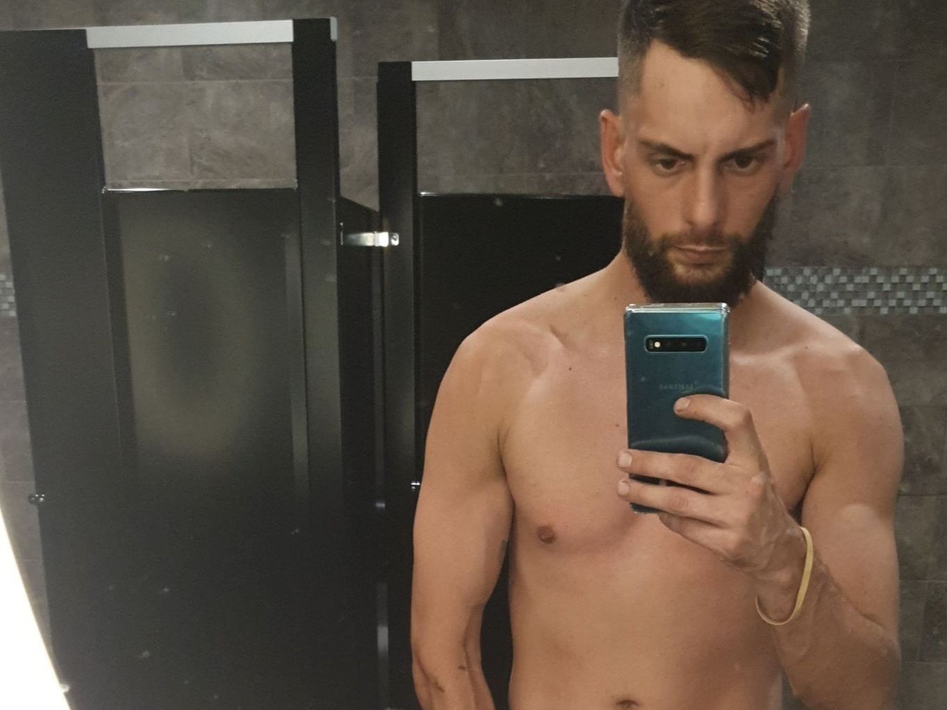 Dscream1298 profilbild på webbkameramodell 