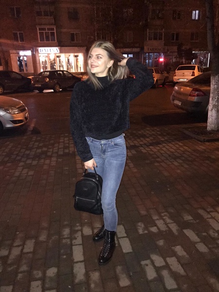 Performer CrystalNoirX Photo 8