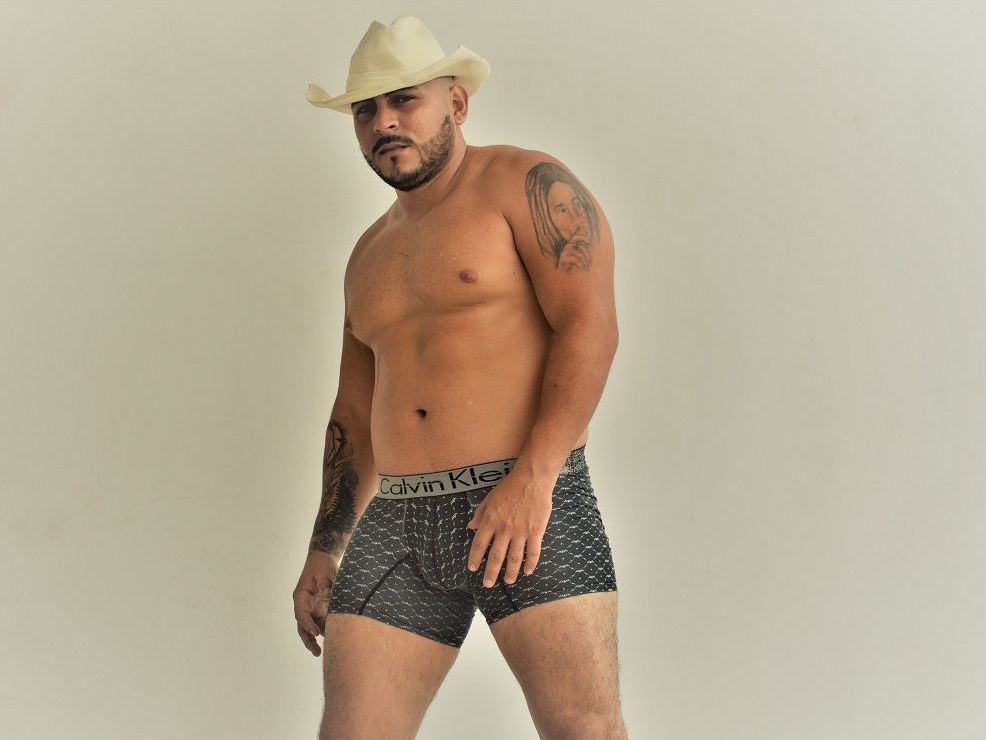 Image de profil du modèle de webcam ToretoMontes