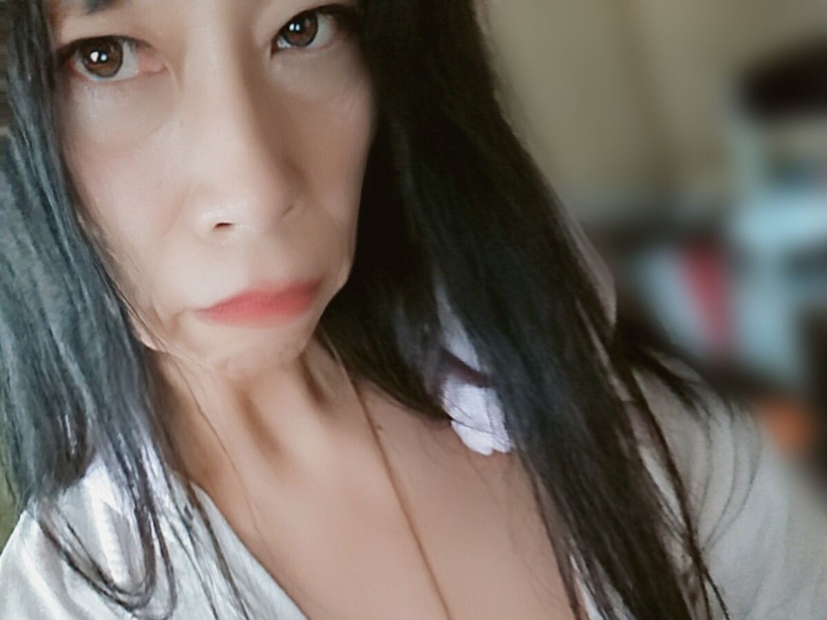 QtMeg profielfoto van cam model 
