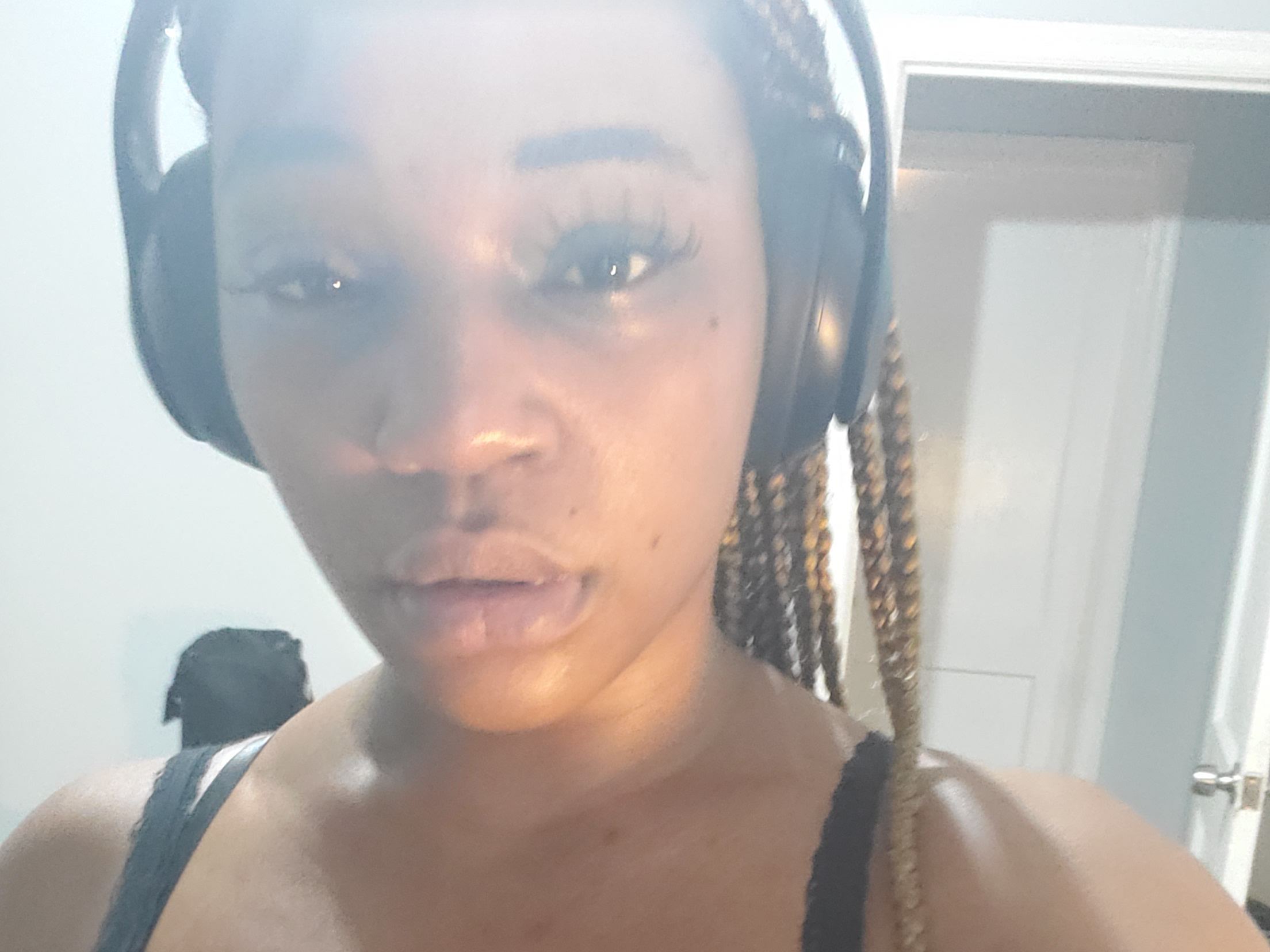 MahoganyMonroexxx profilbild på webbkameramodell 