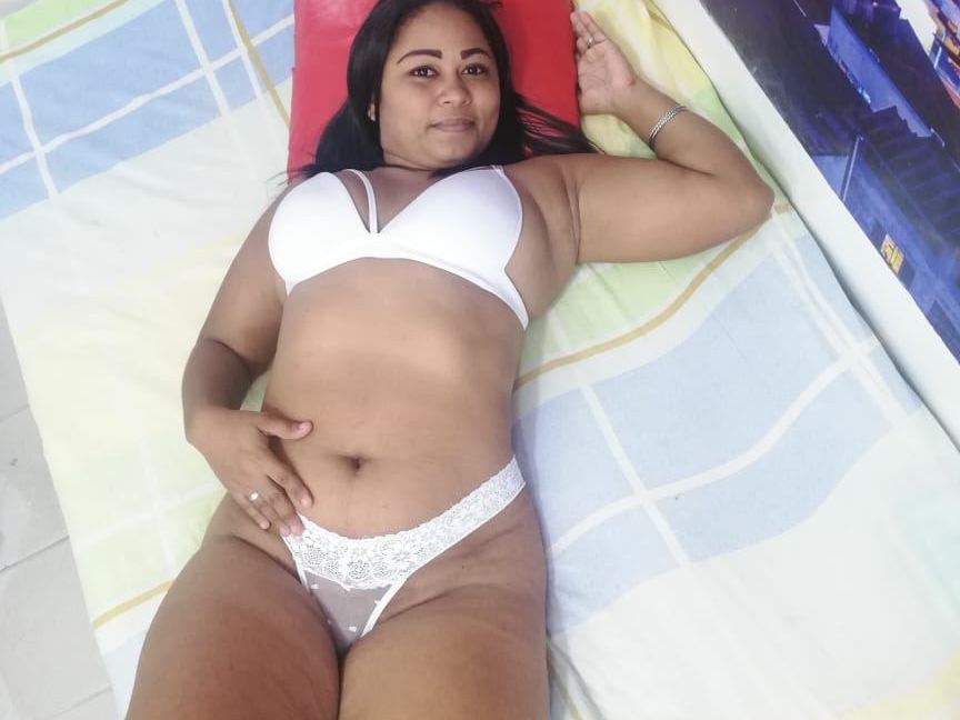 karolinahotx immagine del profilo del modello di cam