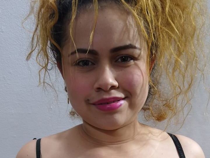 YesicaLatina immagine del profilo del modello di cam