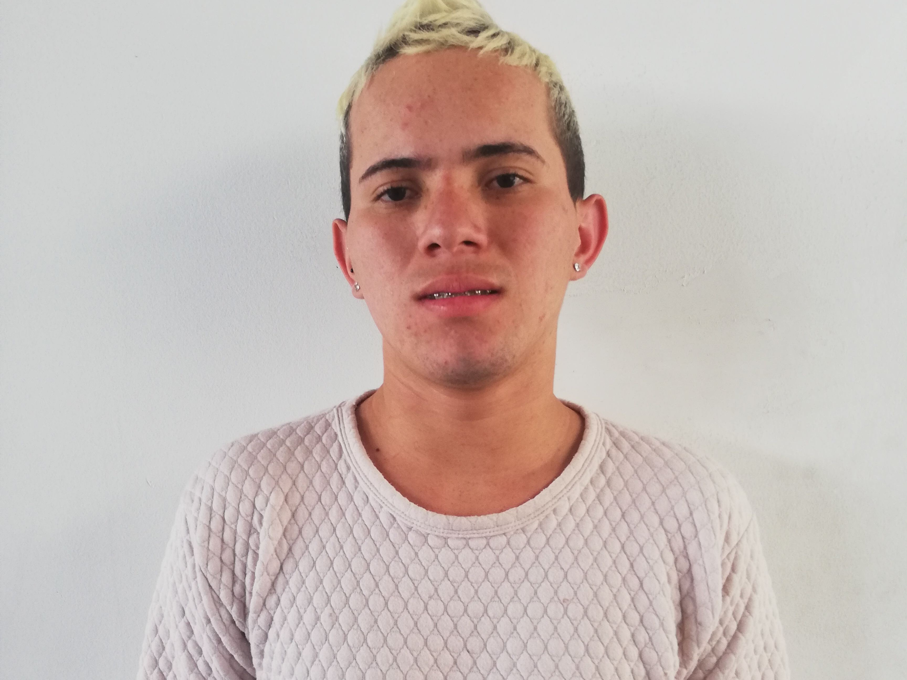 JulioLatinooX profilbild på webbkameramodell 