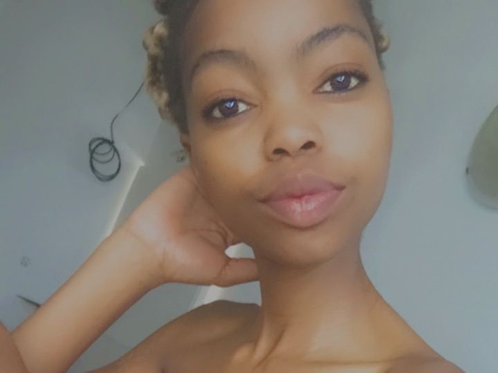 Zuluraina immagine del profilo del modello di cam