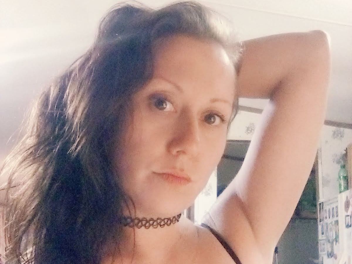 Foto de perfil de modelo de webcam de Innocenceforever88 