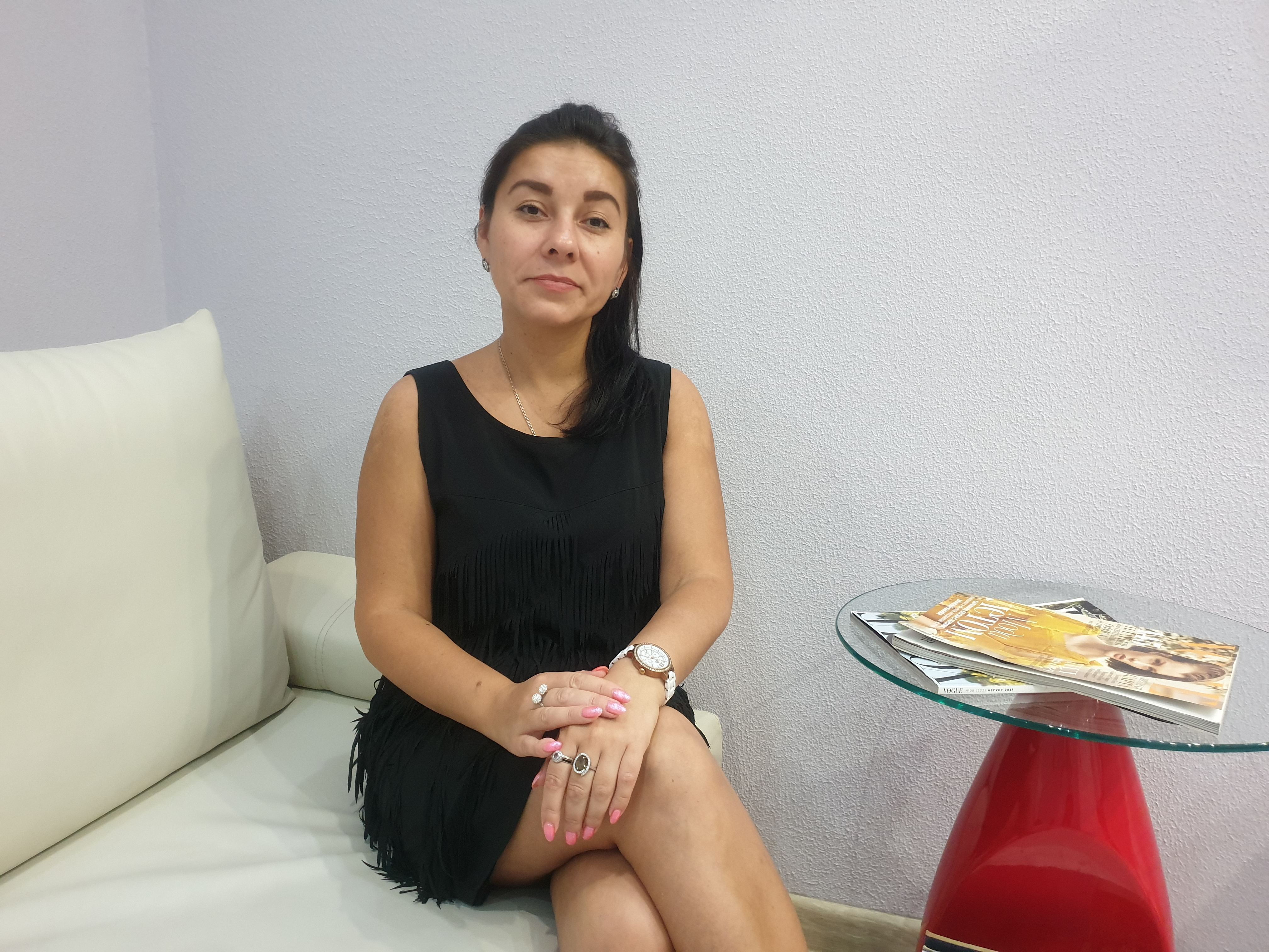 Imagen de perfil de modelo de cámara web de AngelaFirst