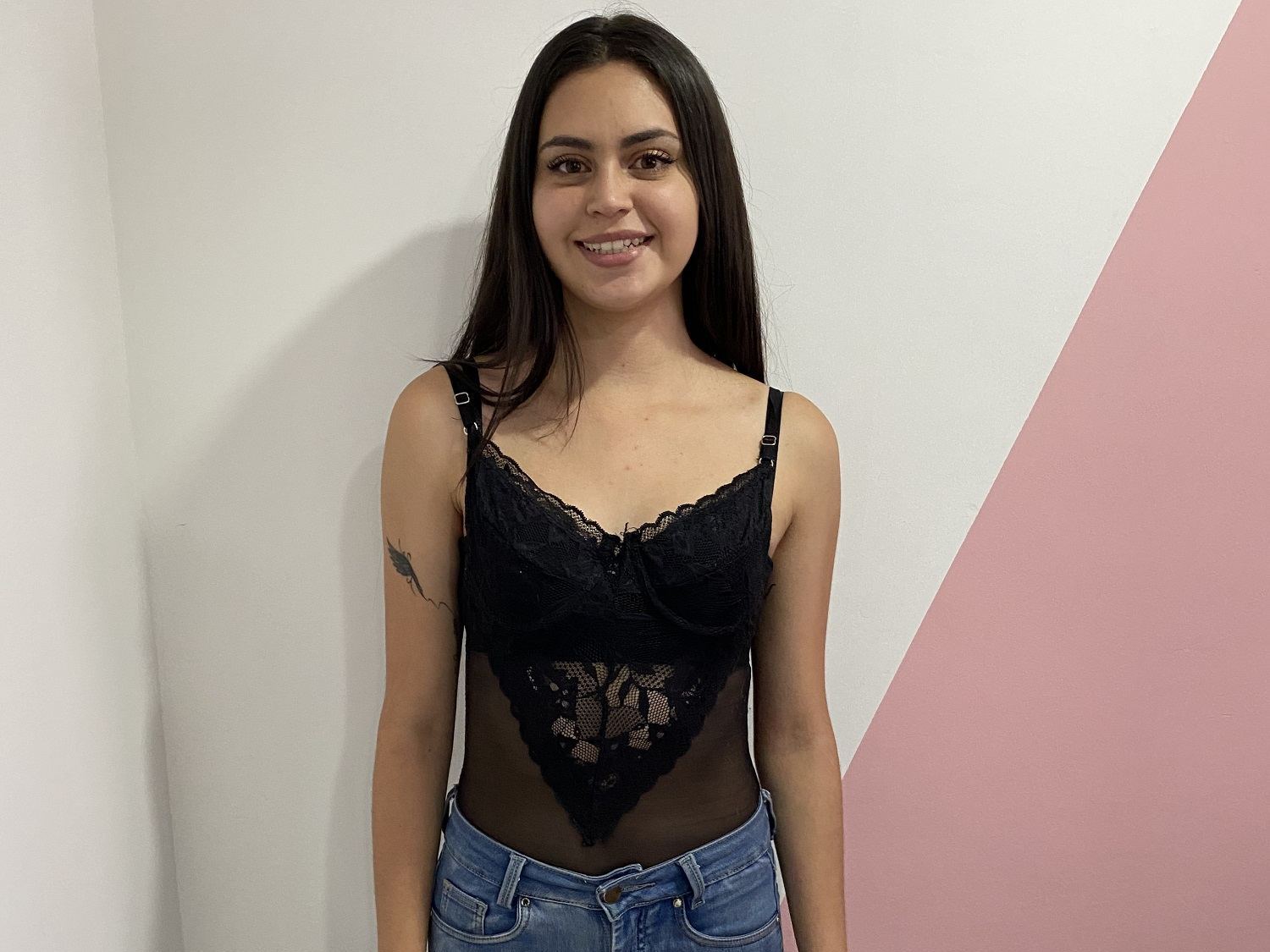 REBECCAJONSON cam model profile picture 