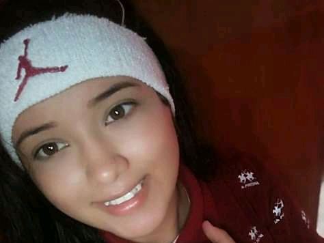 Image de profil du modèle de webcam laurasweetxx