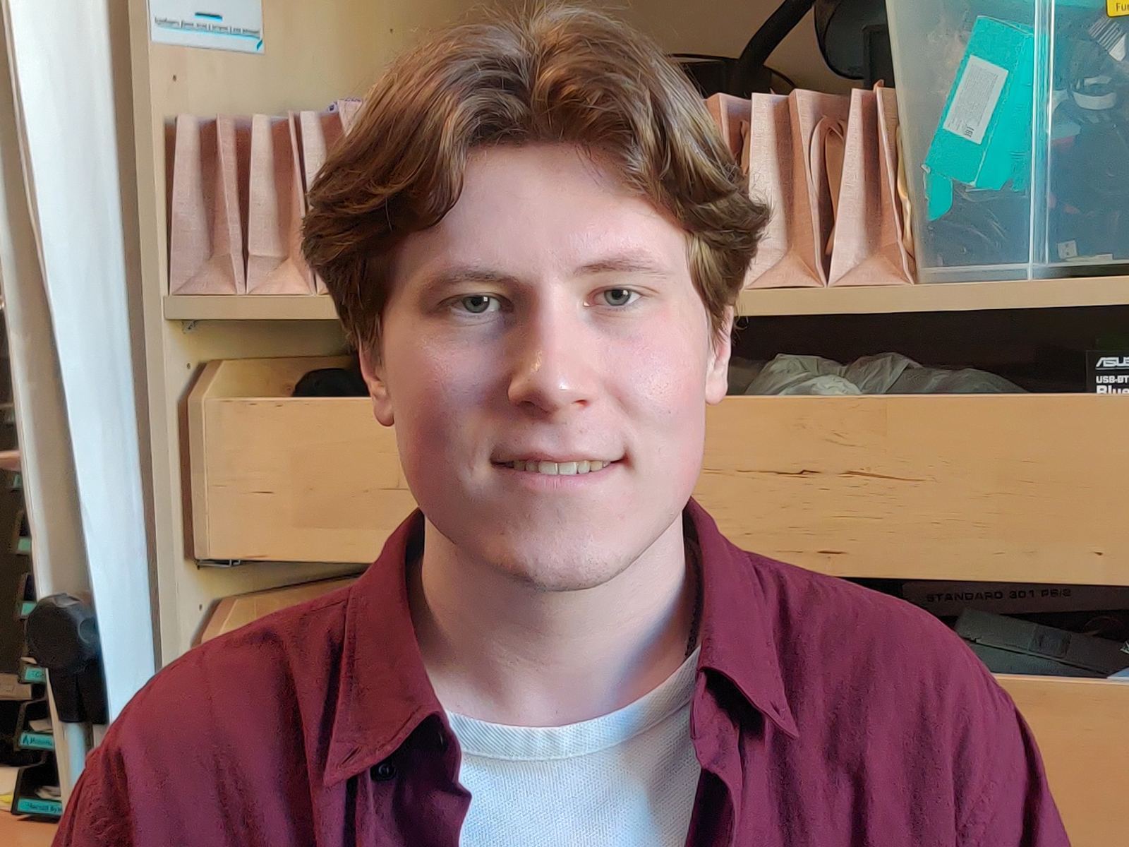 Profilbilde av MaxwellGuy webkamera modell